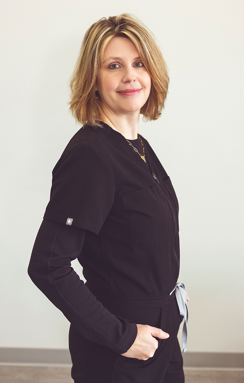Amanda Statzer headshot